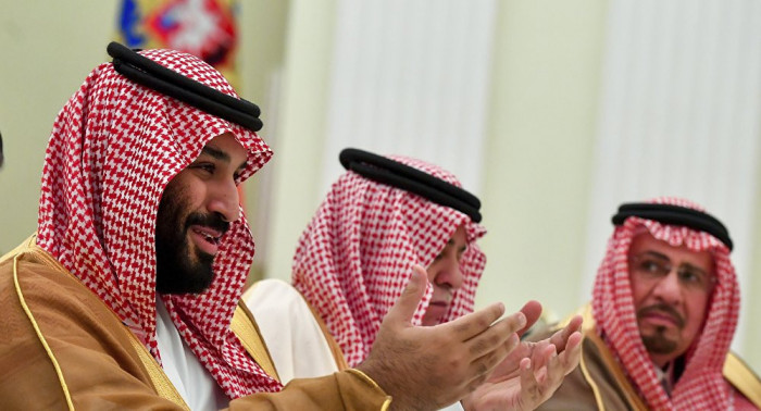 وكالة: تعهد محمد بن سلمان يضعه أمام "أصعب" اختبار