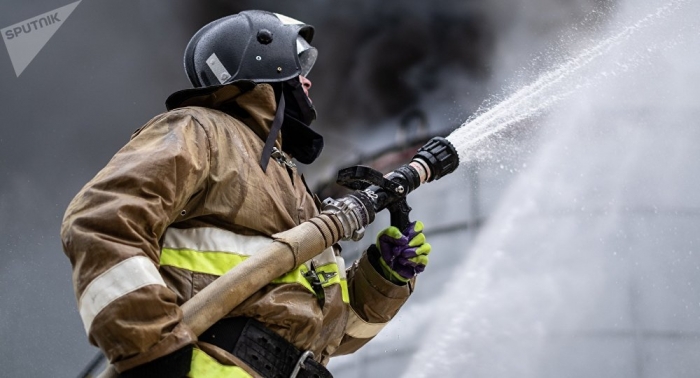 Un incendio arrasa un centro comercial en la ciudad siberiana de Irkutsk (vídeo)