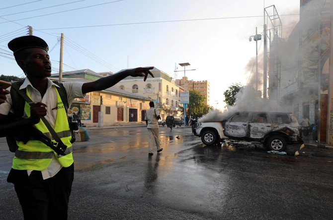 Somalia car bomb strikes EU convoy, no casualties – police