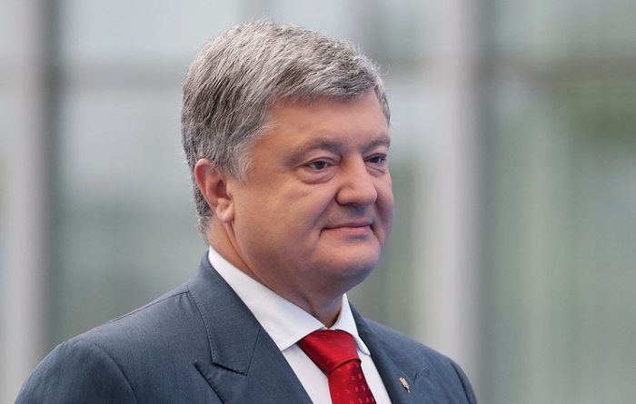 Poroshenko introduces draft law to Verkhovna Rada to prolong special status of Donbass