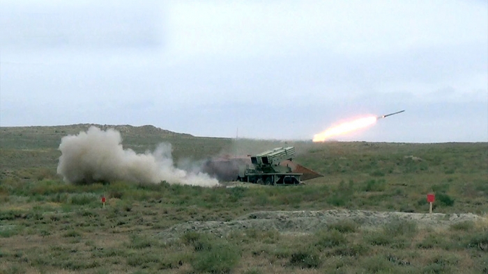 Azerbaijan’s rocket, artillery units conduct tactical exercise