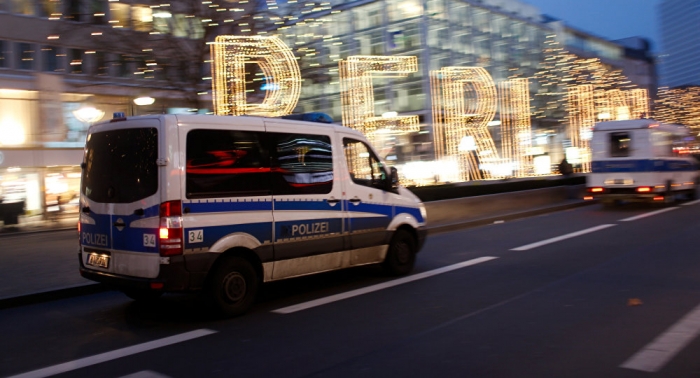 Auto rammt Menschenmenge in Berlin – mehrere Verletzte