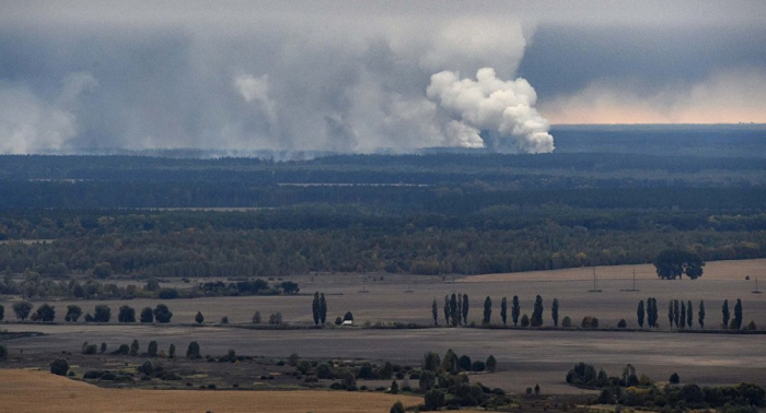 Continúan las explosiones en depósito militar en el norte de Ucrania