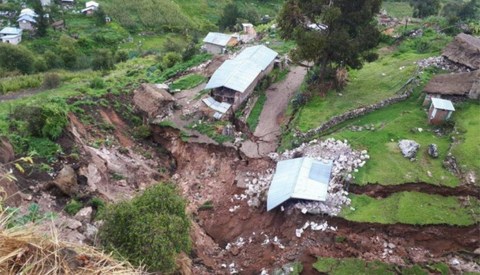 Al menos 31 muertos tras un deslizamiento de tierra en Uganda