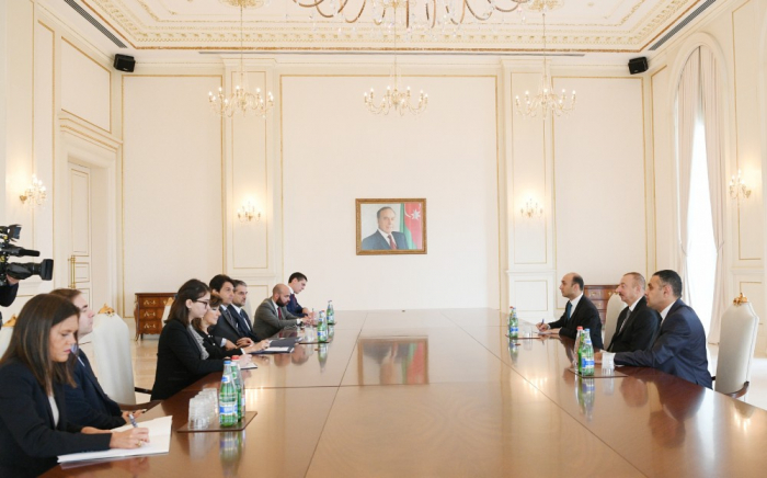 Ilham Aliyev recibe a la presidenta del Senado de la República Italiana