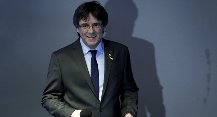 Puigdemont presenta a partidos y entidades independentistas el Consejo de la República