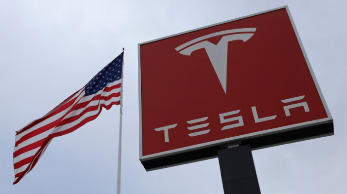 Tesla verbucht erstmals seit zwei Jahren Gewinn