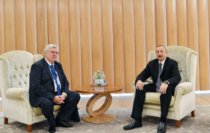 Präsident Aliyev trifft sich mit MGIMO-Rektor