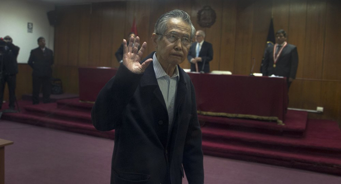 Alberto Fujimori expresa apoyo a su hija Keiko en investigación por lavado de activos