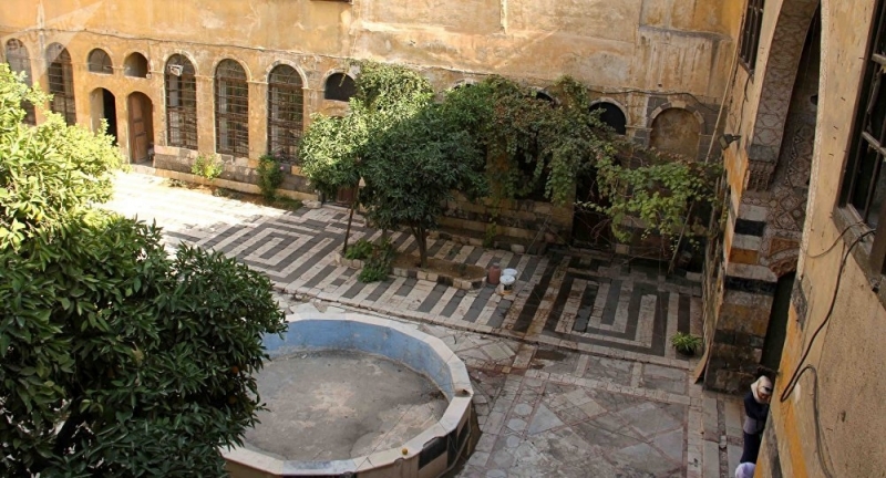 شاهد أول قصر جمهوري في سوريا... "بيت العابد" تحفة معمارية تحولت إلى خرابة