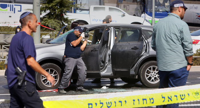 طعن جندي إسرائيلي في الخليل وإطلاق النار على منفذ العملية