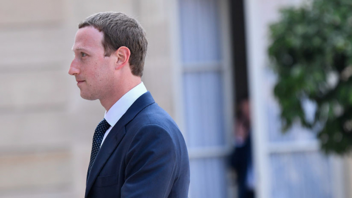 Varios estados de EE.UU. piden la renuncia de Zuckerberg a la presidencia de Facebook