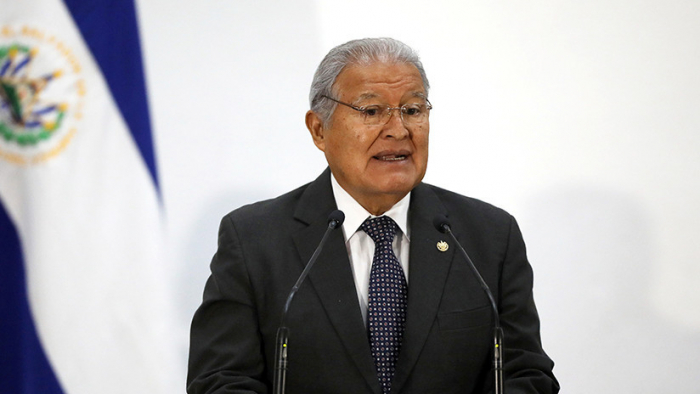 El presidente de El Salvador expresa su solidaridad con la caravana de migrantes que va hacia EEUU