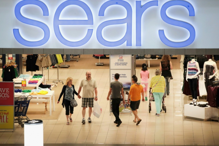 La chaîne américaine de magasins Sears se déclare en faillite (communiqué)