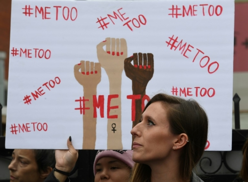 Un año después, el #MeToo polariza fuertemente a EEUU