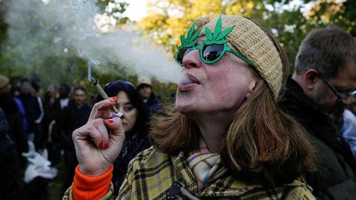 Fumar marihuana en Canadá puede tener consecuencias legales para los surcoreanos