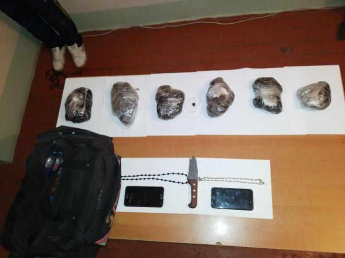 Azerbaijan detains Iranian drug runners who tried to cross border