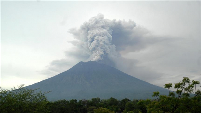 Indonésie: le volcan Anak Krakatau enregistre 232 éruptions
