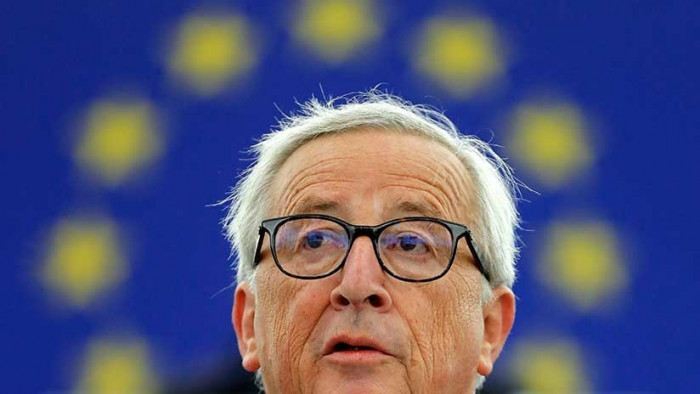 Ministro del Interior de Italia amenaza con demandar a Juncker por "atacar" a su país