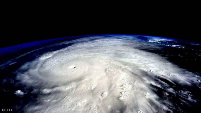 الإعصار "مايكل" يهدد فلوريدا.. وإعلان حالة الطوارئ