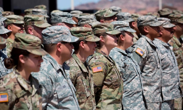 US plans to send 800 troops to border as caravan travels through Mexico