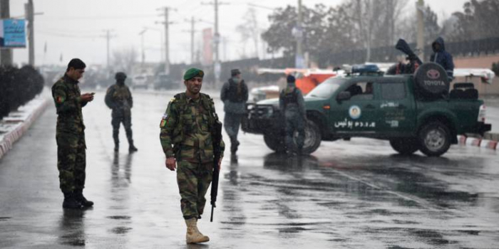 Afghanistan: un kamikaze vise du personnel électoral, au moins six blessés