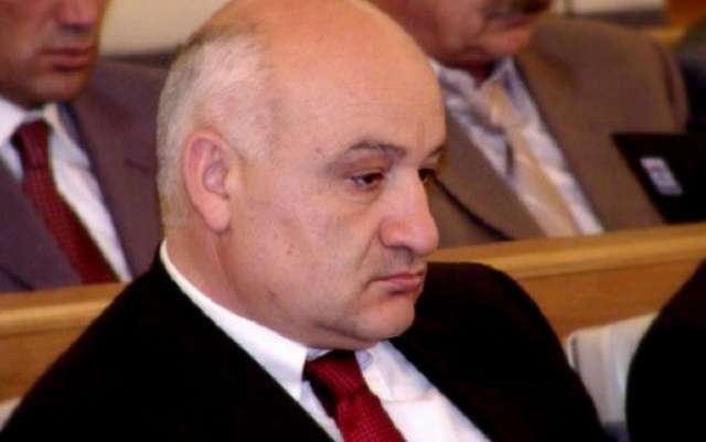 Ermənistanda daha bir eks-deputatın meyiti tapıldı