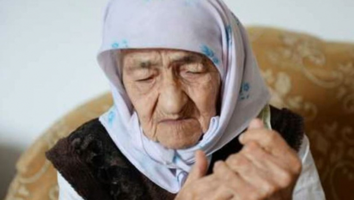 "العمر الطويل هو عقاب الله" - امرأة تبلغ من العمر 129 عامًا
