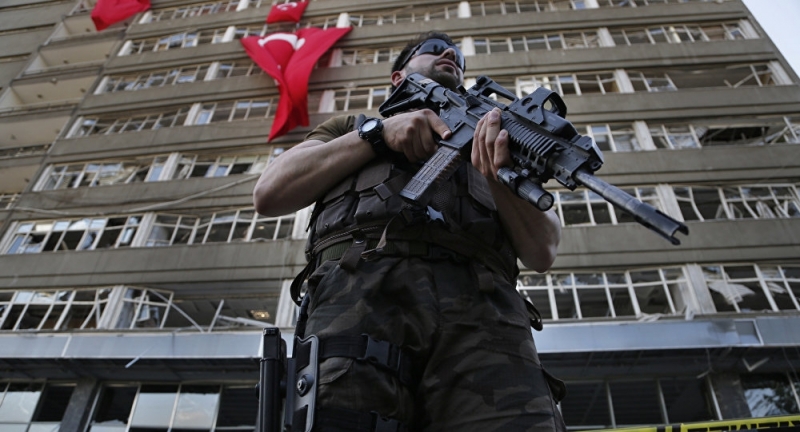Turquía ordena el arresto de 417 sospechosos del desvío de fondos al exterior