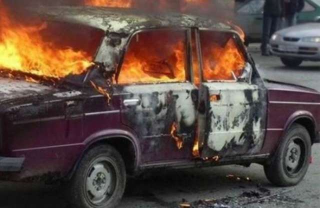 Şamaxıda "VAZ" yanıb