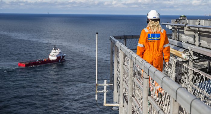 German energy giant Wintershall stops activity in Iran over US sanctions