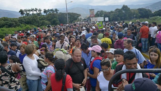 Millionen Menschen fliehen aus Venezuela