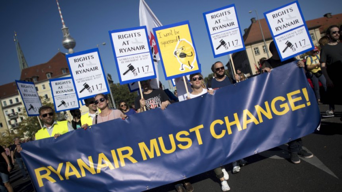 Gericht verbietet Ryanair Verlegung von Piloten 