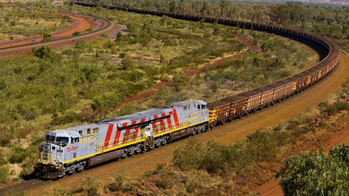 Australier lassen Geisterzug mit Eisenerz entgleisen