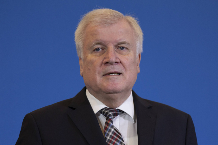 Seehofer dementiert Bericht über bevorstehenden Rücktritt