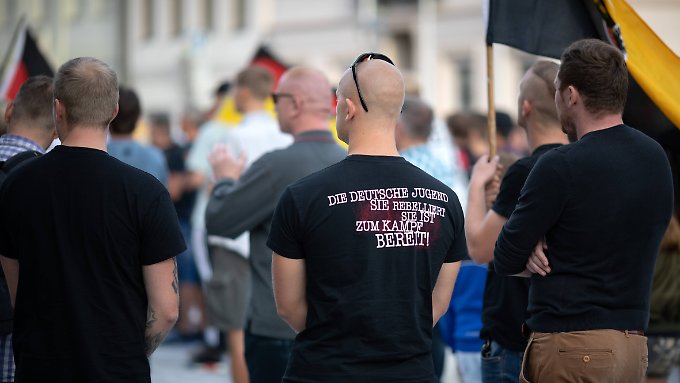 Mehr Neonazis marschieren durch Deutschland