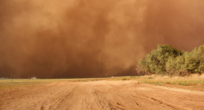 Una tormenta roja devora una localidad australiana (vídeo)