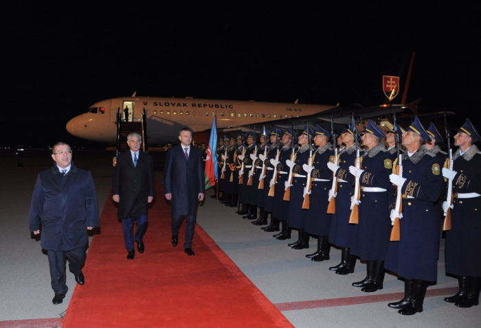 Le Premier ministre slovaque est arrivé en Azerbaïdjan