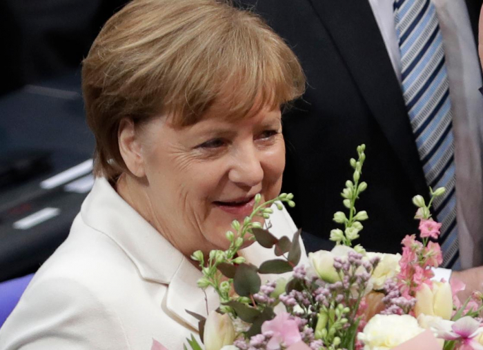 Bundestag wählt Merkel zum vierten Mal zur Bundeskanzlerin