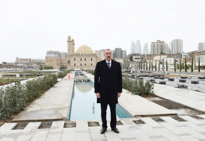 President Ilham Aliyev viewes redevelopment and construction work around Tazapir mosque -PHOTOS