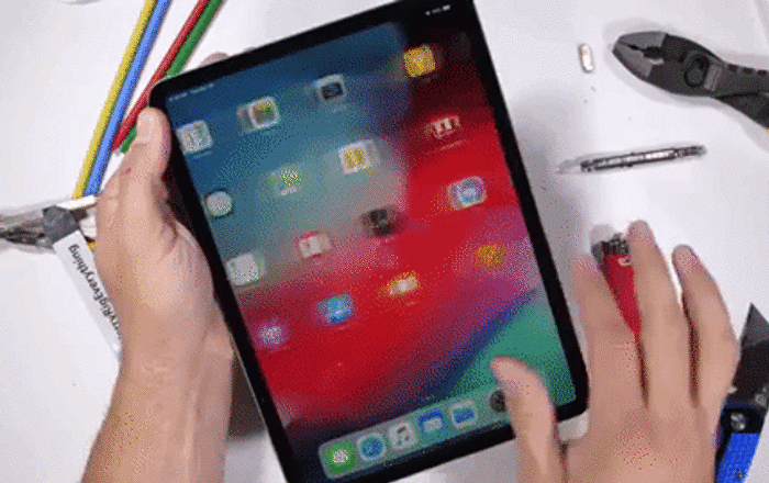 Nach Biegetest: Apples neues Tablet iPad Pro bekommt Kontra im Netz – VIDEO