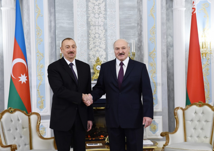 Präsident Aliyev dankt Belarus für seine Haltung zu dem Konflikt um Berg-Karabach