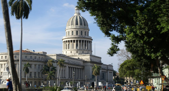 Cuba se pinta de azul por el Día Mundial de los Niños