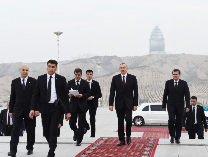 Achgabat: cérémonie d’accueil officiel du président azerbaïdjanais Ilham Aliyev