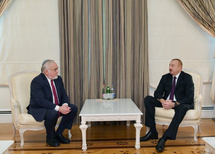 President Ilham Aliyev receives US renowned religious figures