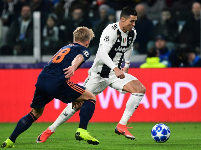 Ronaldo hits 100 Champions League wins as Juventus soar into last 16