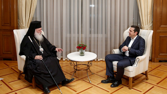 Grecia dejará de considerar a los religiosos como "servidores públicos"