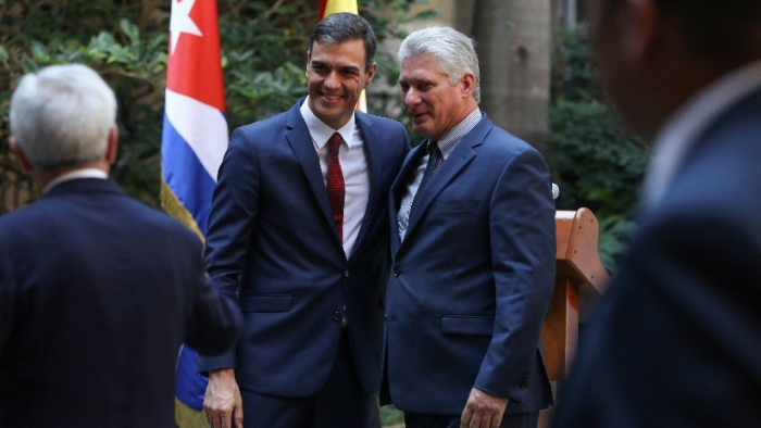 España y Cuba adoptan un memorando de entendimiento para "normalizar la relación política"