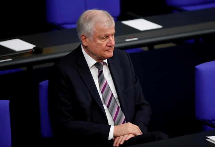 Bavarian conservative leader Seehofer to step down as party chief