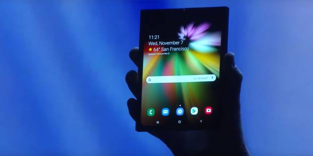 Samsung présente son premier smartphone pliable